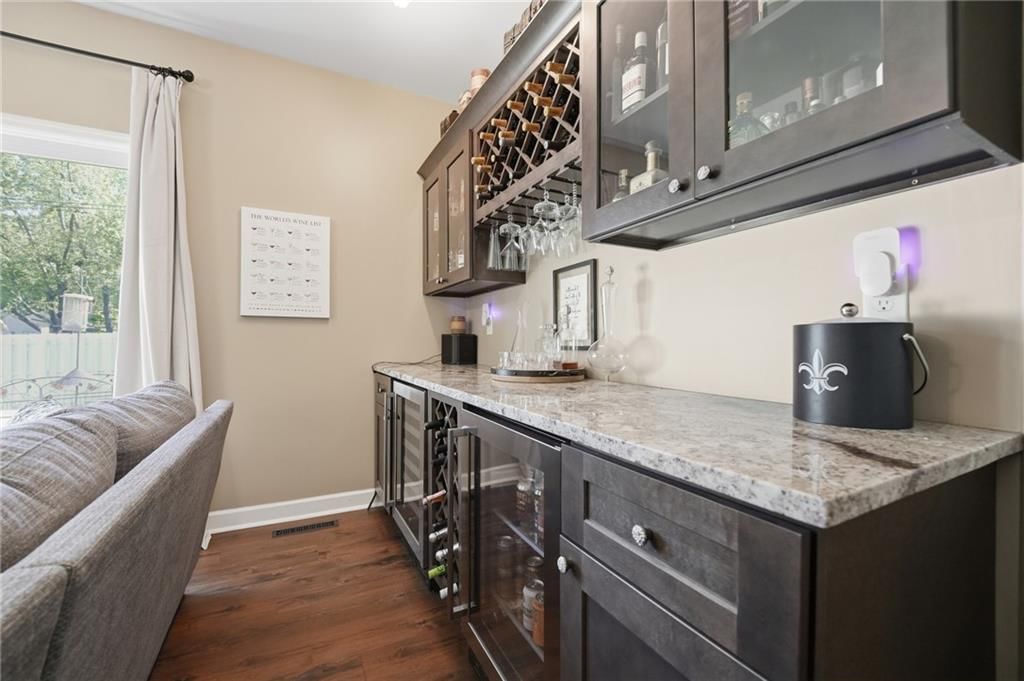 Photo 35 of 59 - 201 SE Westwind Drive, Lee's Summit, MO 64063