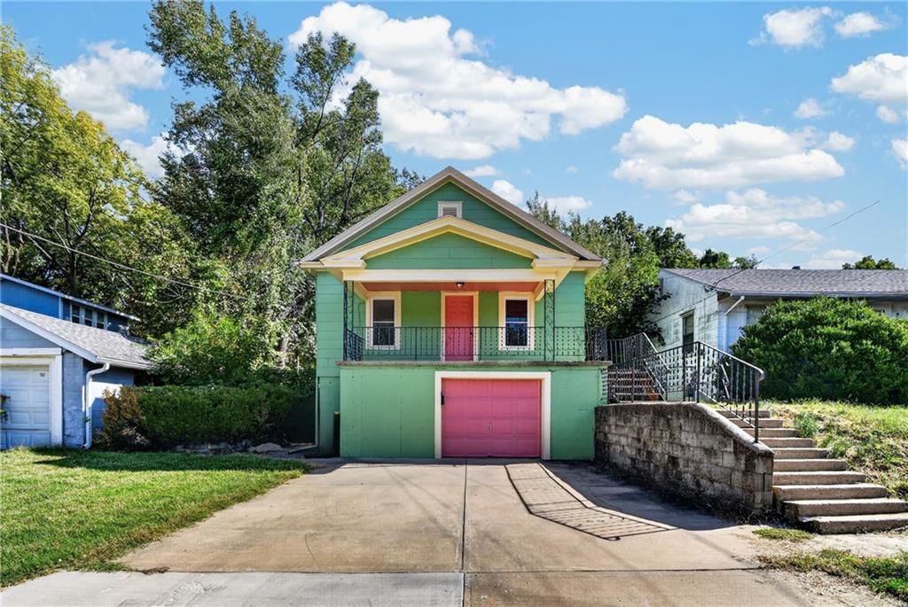 Photo 37 of 43 - 4013 Springfield Street, Kansas City, KS 66103