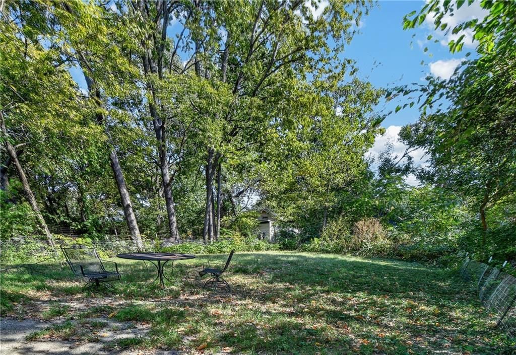 Photo 30 of 43 - 4013 Springfield Street, Kansas City, KS 66103