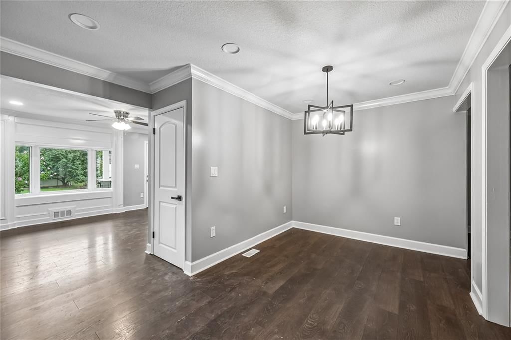 Statement lighting at 1514 N 51st Street, Kansas City, KS 66102