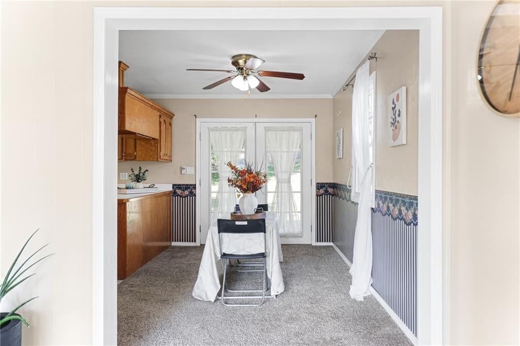 Photo 8 of 25 - 3012 S Norwood Avenue S, Independence, MO 64052