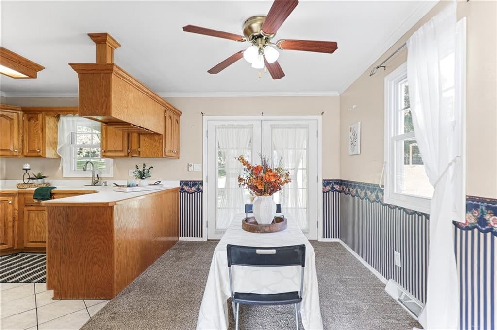 Open floor plan and breakfast nook at 3012 S Norwood Avenue S, Independence, MO 64052