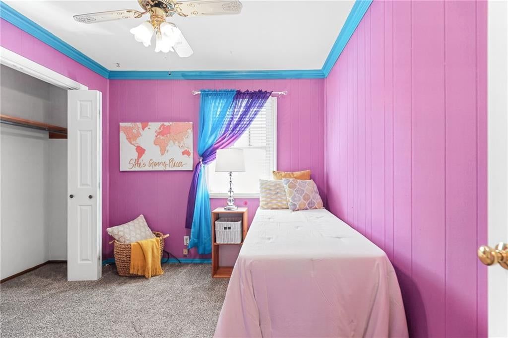 Photo 16 of 25 - 3012 S Norwood Avenue S, Independence, MO 64052