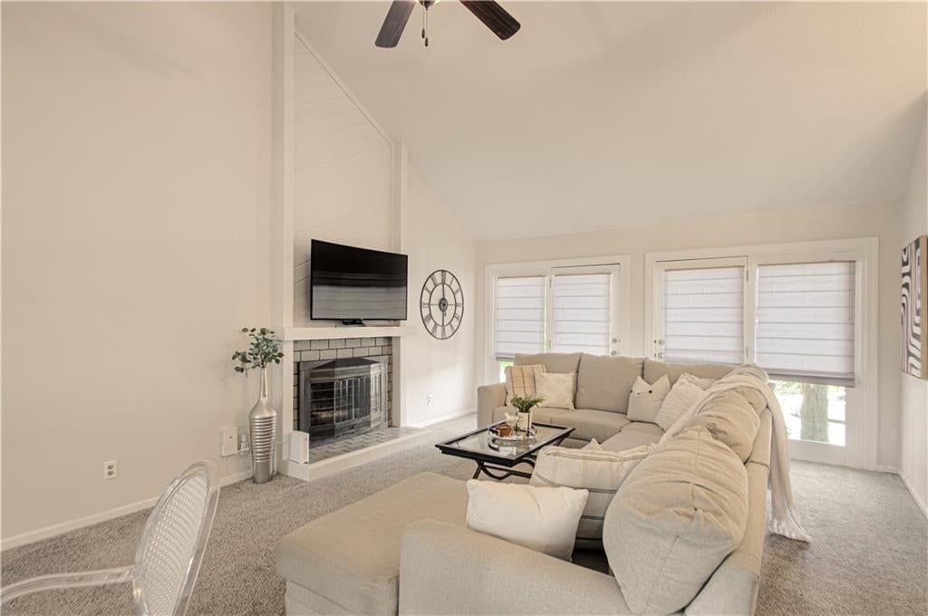 807 NW 70th Street, Kansas City, MO