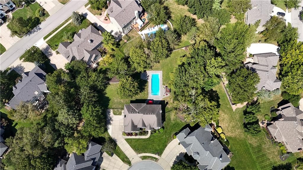 Photo 10 of 16 - 9410 141st Street, Overland Park, KS 66221