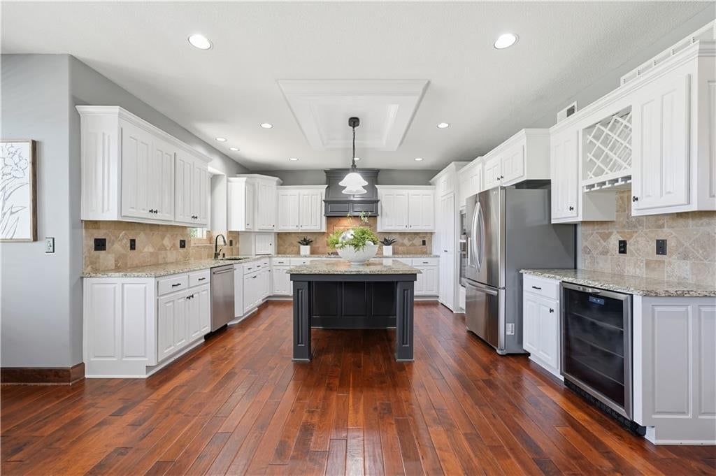 White kitchen in 16329 HAYES Street, Overland Park, KS 66085, photo 13