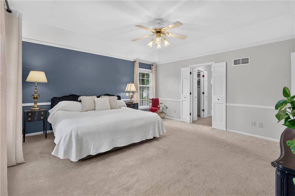 Carpet at 9320 W 113th Street, Overland Park, KS 66210