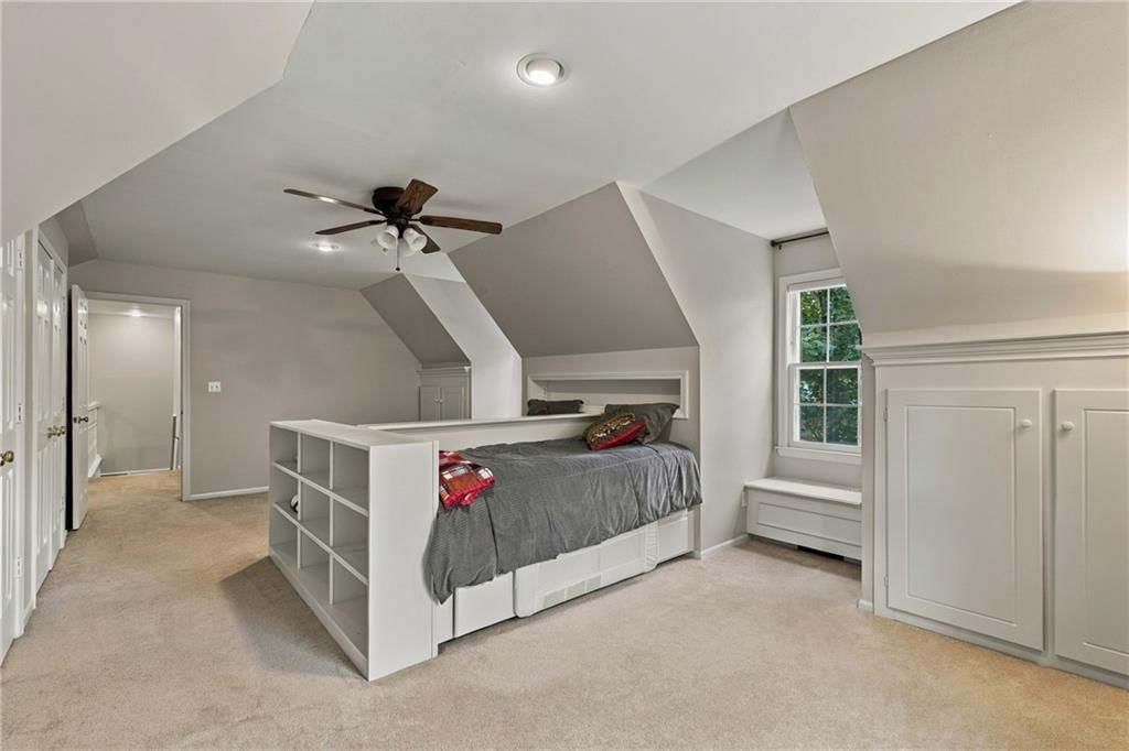 Photo 26 of 36 - 9320 W 113th Street, Overland Park, KS 66210