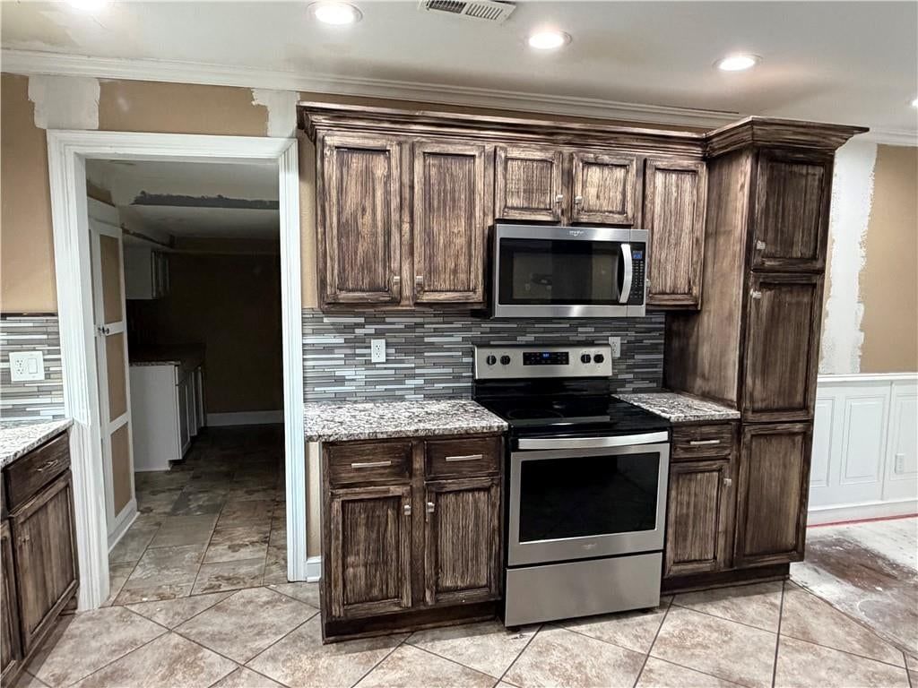 209 Renee Lane, Garden City, MO: listing photo 2