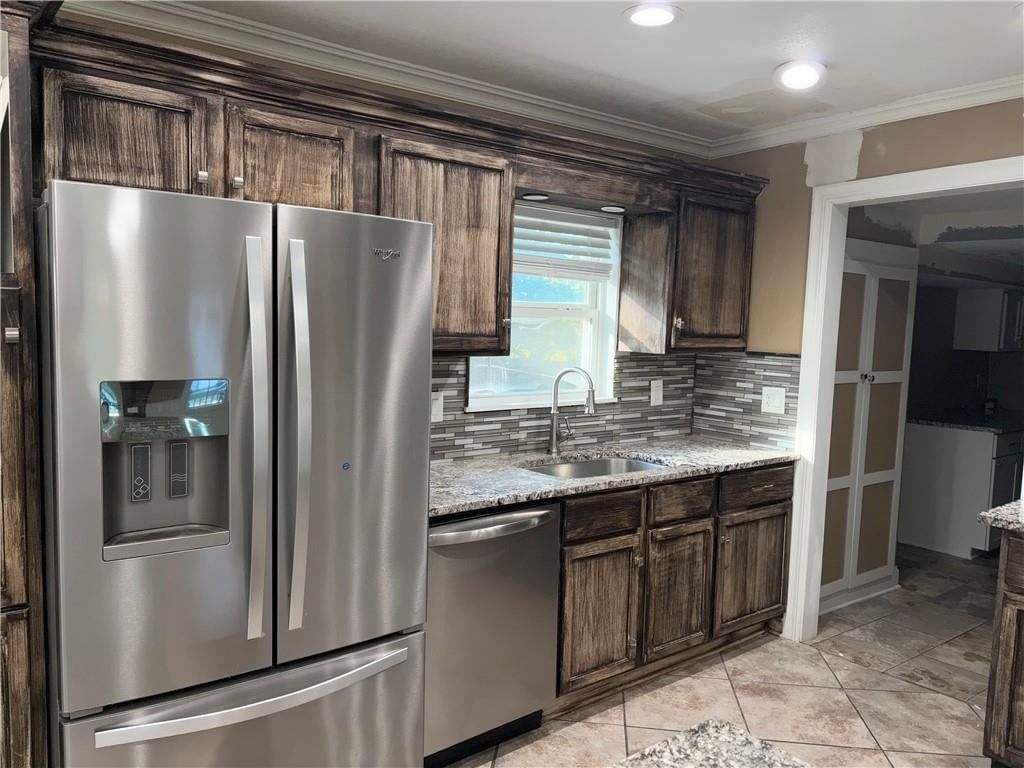 209 Renee Lane, Garden City, MO: listing photo 3