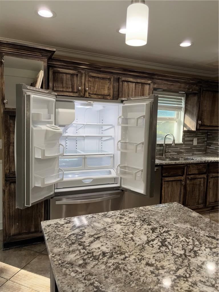 Photo 4 of 15 - 209 Renee Lane, Garden City, MO 64747