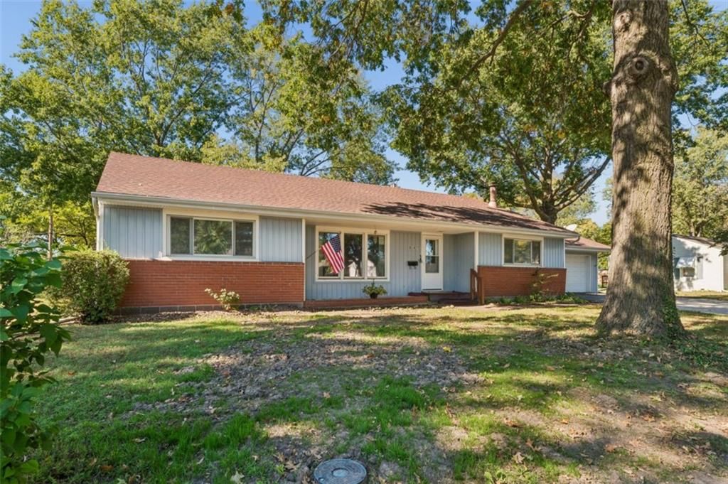 841 S Water Street, Olathe, KS: listing photo 2