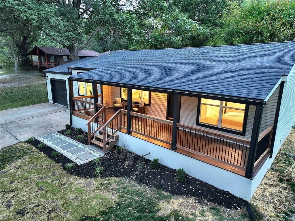 1909 S Ellison Way, Independence, MO: listing photo 3