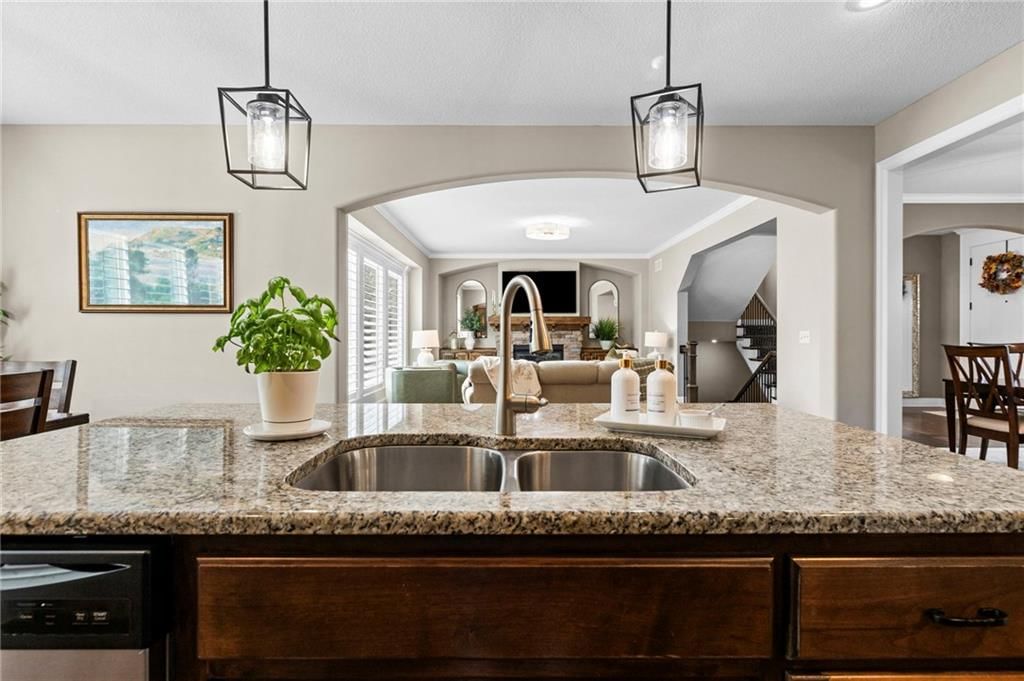 Photo 8 of 14 - 9411 W 163rd Terrace, Overland Park, KS 66085
