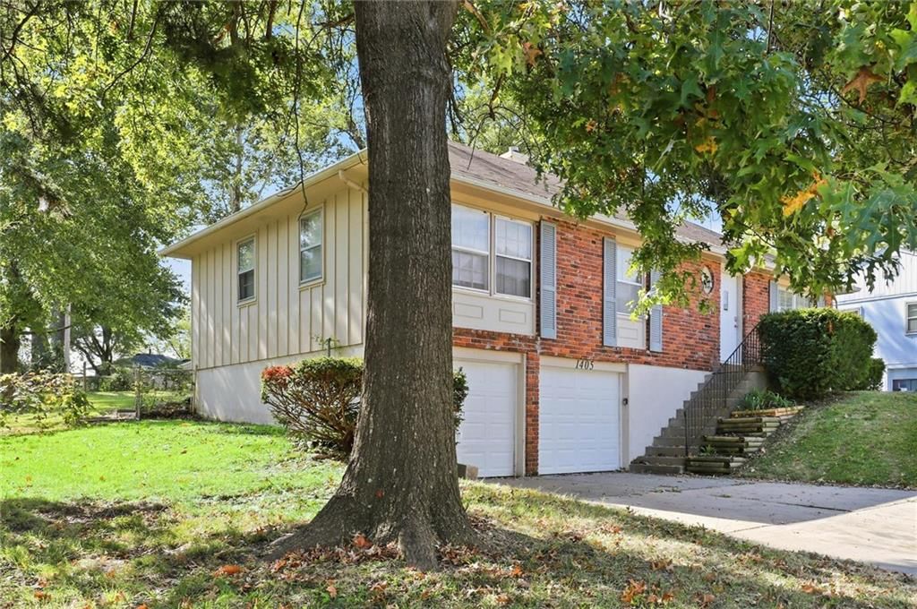 1405 NE 76th Street, Gladstone, MO: listing photo 3