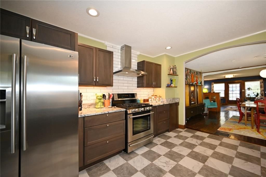 Photo 14 of 25 - 4116 Adams Street, Kansas City, KS 66103