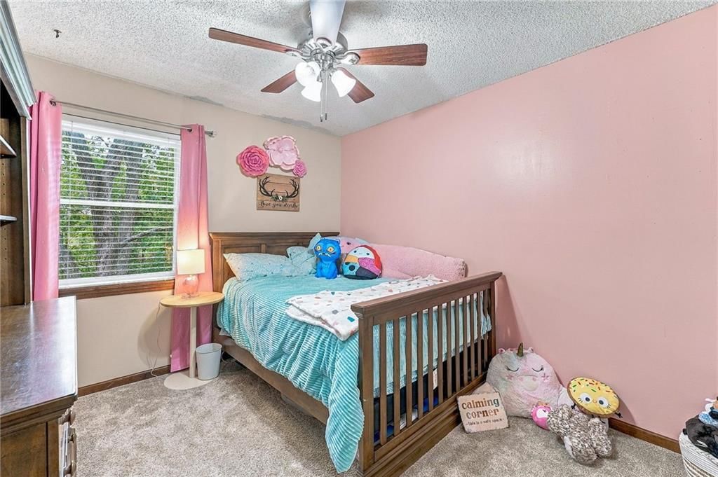 Photo 17 of 28 - 14315 W 65th Street, Shawnee, KS 66216