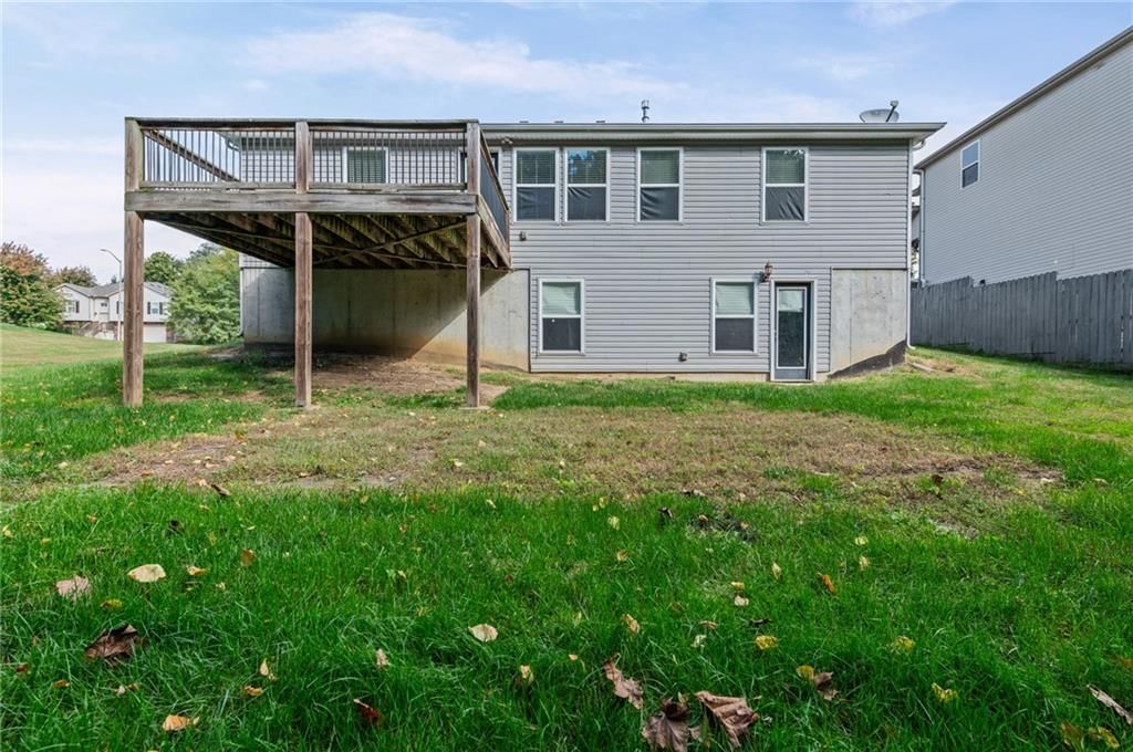 Photo 26 of 32 - 3305 NW 87th Street, Kansas City, MO 64154