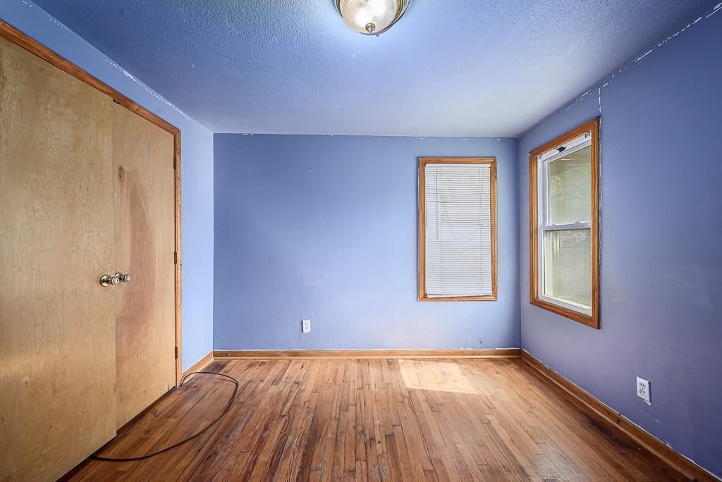 Photo 9 of 17 - 5530 sloan Avenue, Kansas City, KS 66104