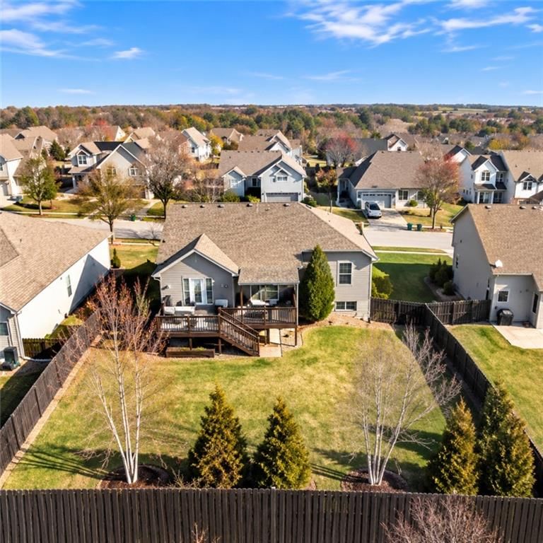 1401 NW 92nd Terrace, Kansas City, MO: listing photo 2