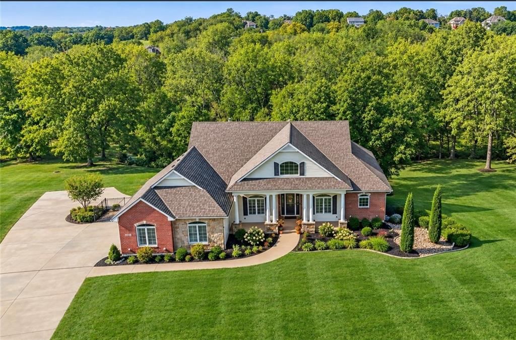 Photo 4 of 88 - 1501 Whispering Ridge, Pleasant Hill, MO 64080
