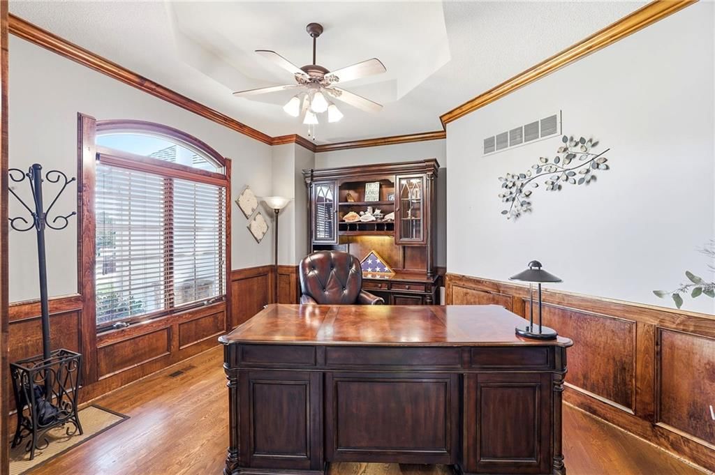 Photo 11 of 88 - 1501 Whispering Ridge, Pleasant Hill, MO 64080