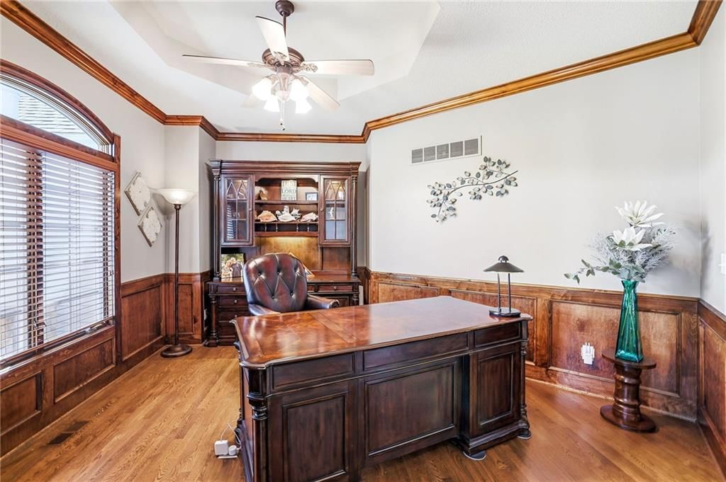 Photo 12 of 88 - 1501 Whispering Ridge, Pleasant Hill, MO 64080