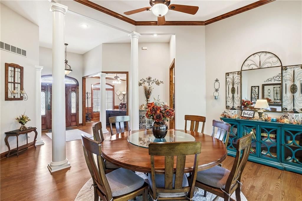 Photo 17 of 88 - 1501 Whispering Ridge, Pleasant Hill, MO 64080