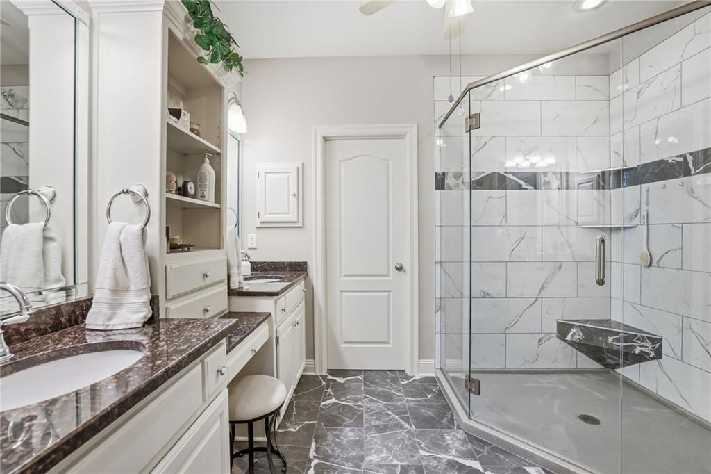Photo 44 of 88 - 1501 Whispering Ridge, Pleasant Hill, MO 64080