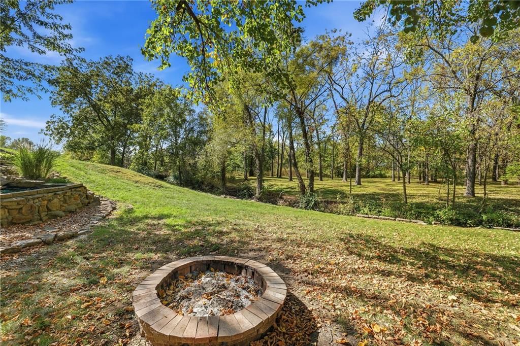 Photo 74 of 88 - 1501 Whispering Ridge, Pleasant Hill, MO 64080