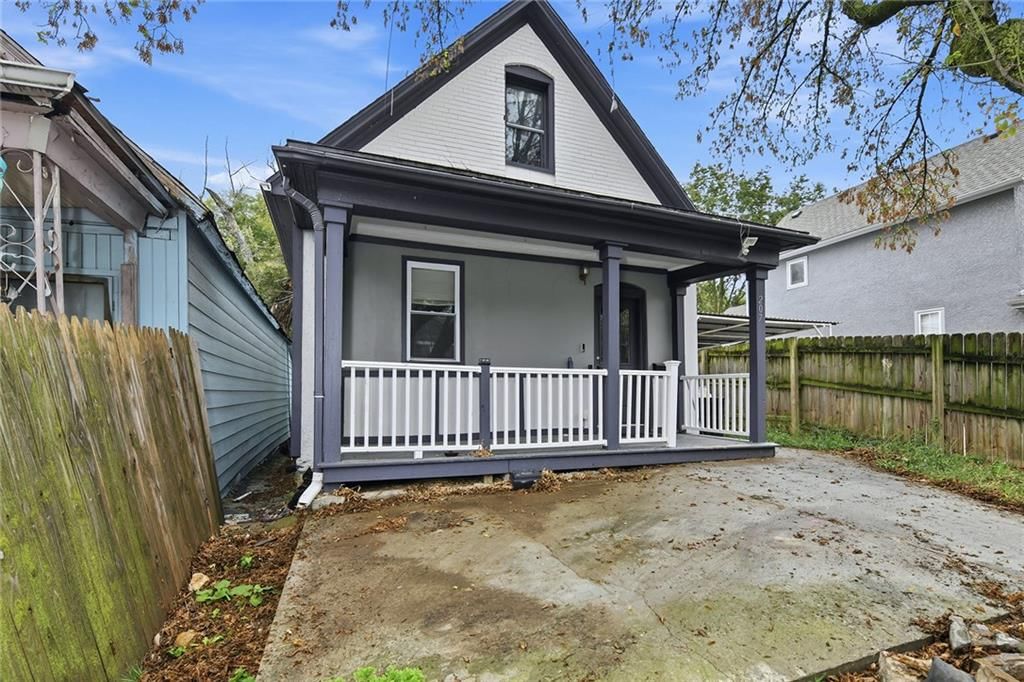 207 N Mill Street, Kansas City, KS: listing photo 2