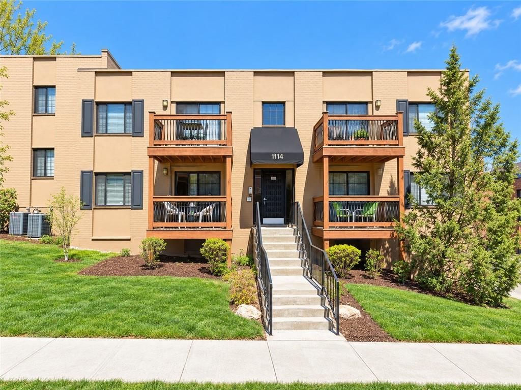 1114 W 46th Street, Kansas City, MO