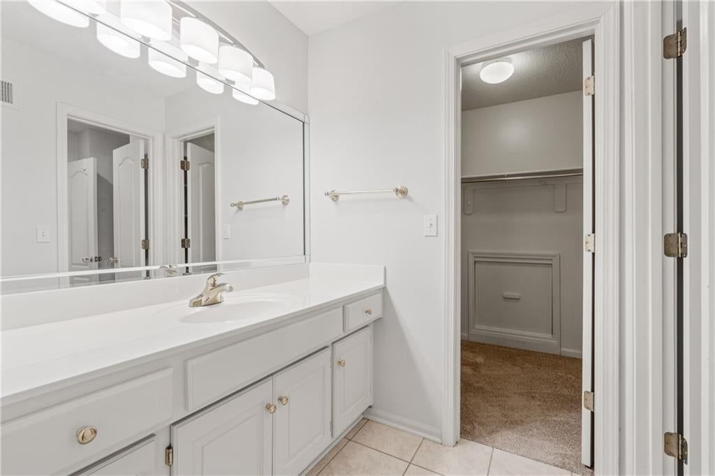 Photo 52 of 65 - 3608 W 153rd Street, Leawood, KS 66224