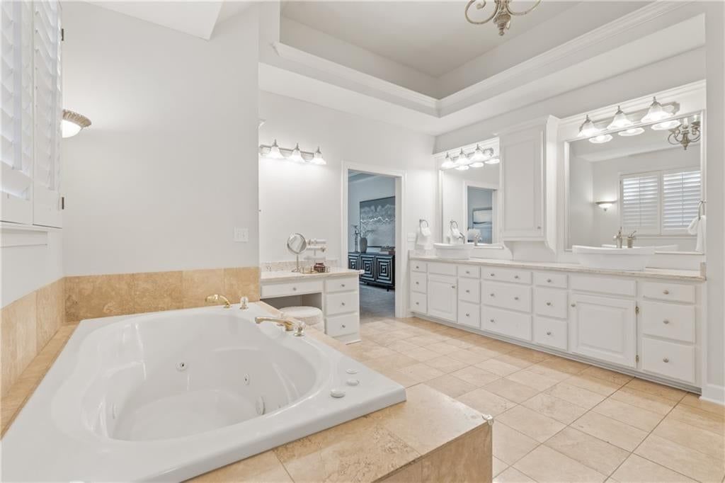 Photo 26 of 65 - 3608 W 153rd Street, Leawood, KS 66224