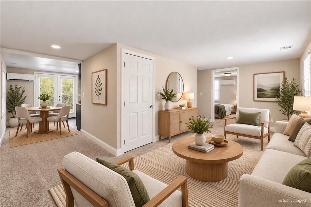Photo 5 of 30 - 4922 Blue Lane, Kansas City, KS 66104