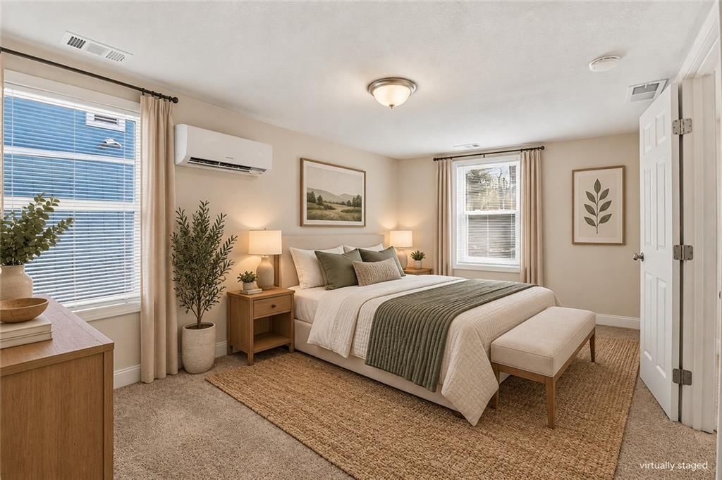 Photo 22 of 30 - 4922 Blue Lane, Kansas City, KS 66104