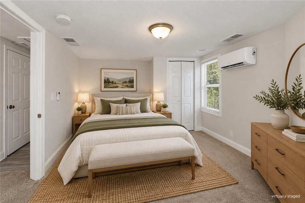 Photo 25 of 30 - 4922 Blue Lane, Kansas City, KS 66104