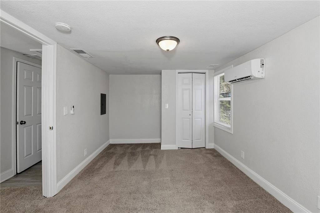 Photo 26 of 30 - 4922 Blue Lane, Kansas City, KS 66104