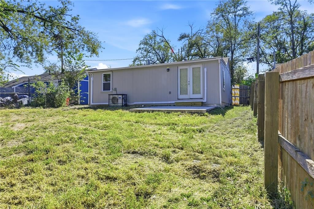 Photo 28 of 30 - 4922 Blue Lane, Kansas City, KS 66104