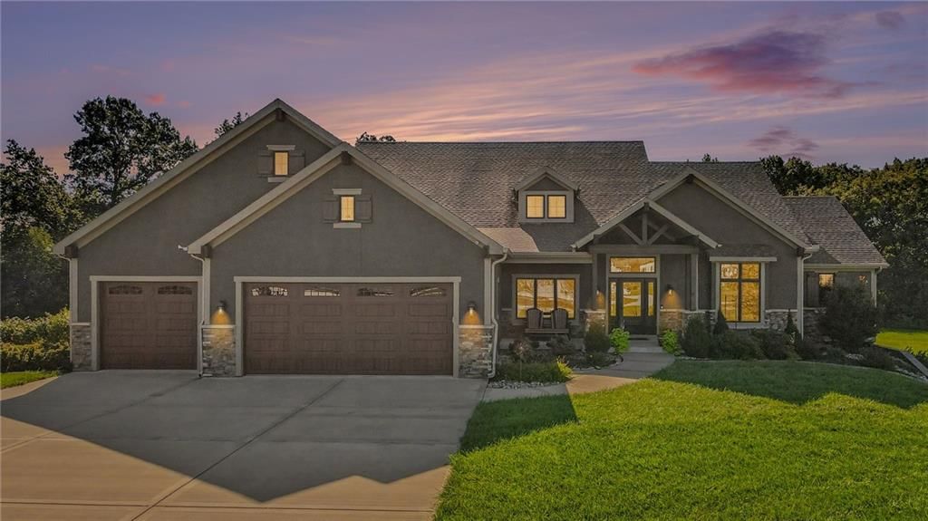 12924 Jacob Lane, Kearney, MO: listing photo 2