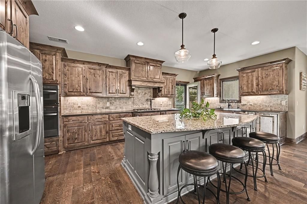 Photo 13 of 57 - 12924 Jacob Lane, Kearney, MO 64060