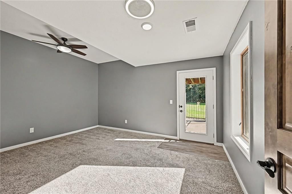 Photo 38 of 57 - 12924 Jacob Lane, Kearney, MO 64060