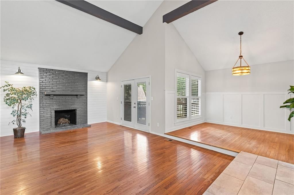 12411 W 82nd Terrace, Lenexa, KS: listing photo 3