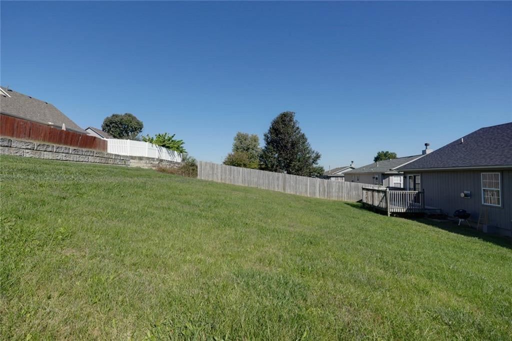 Photo 38 of 41 - 716 SW Brome Drive, Grain Valley, MO 64029