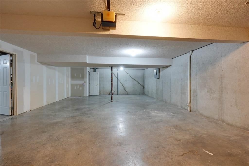 Photo 31 of 41 - 716 SW Brome Drive, Grain Valley, MO 64029