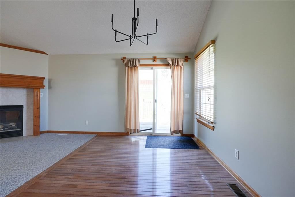 Photo 14 of 41 - 716 SW Brome Drive, Grain Valley, MO 64029