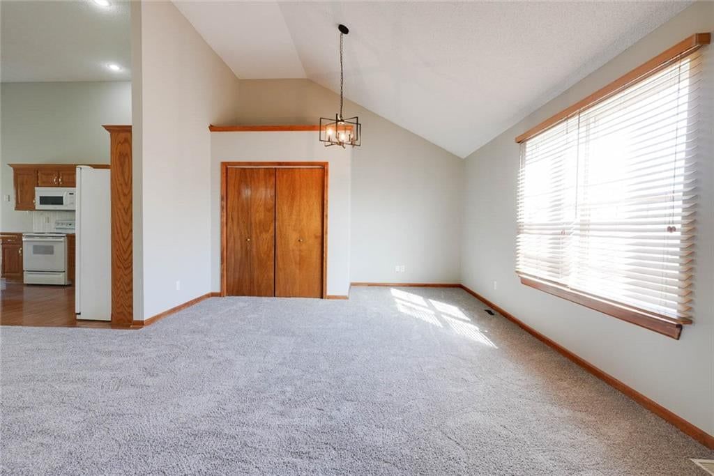 Photo 6 of 41 - 716 SW Brome Drive, Grain Valley, MO 64029