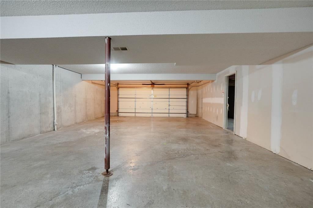 Photo 30 of 41 - 716 SW Brome Drive, Grain Valley, MO 64029