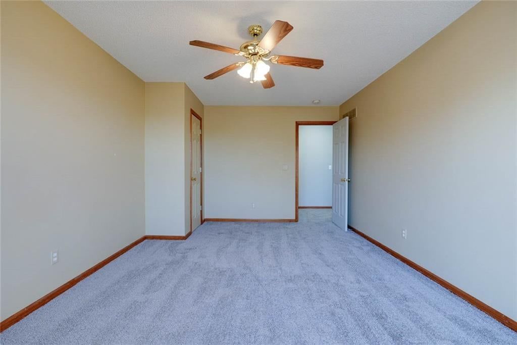Photo 27 of 41 - 716 SW Brome Drive, Grain Valley, MO 64029