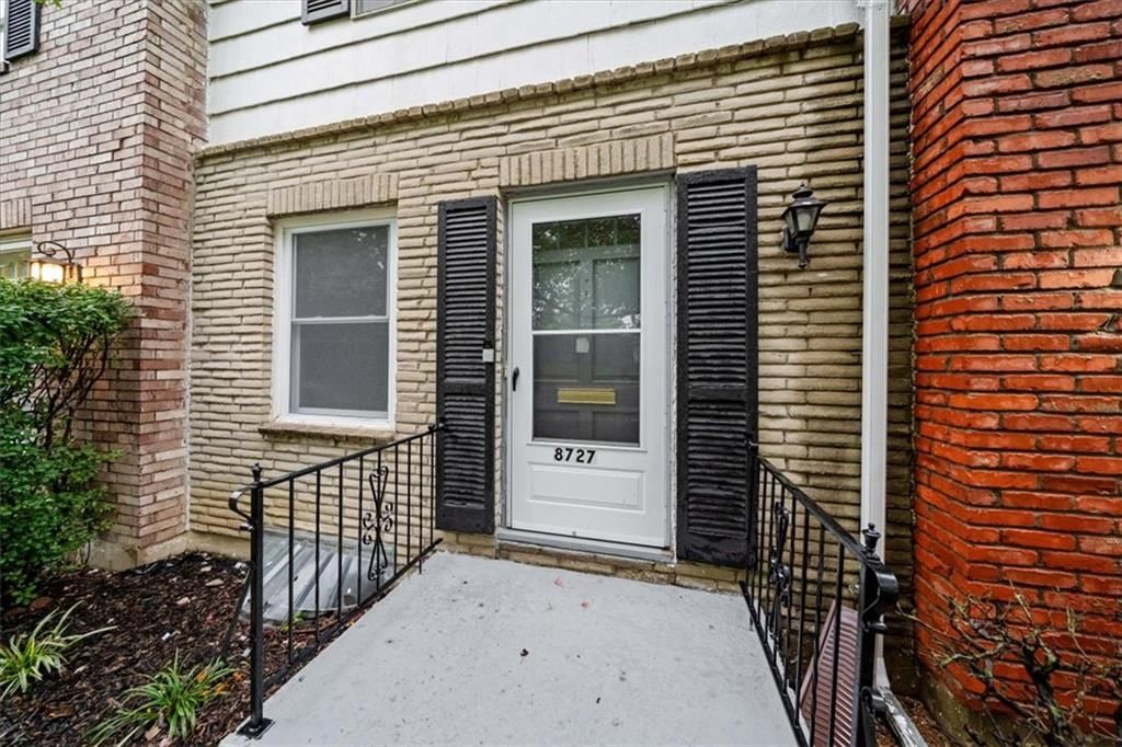 8727 Sycamore Avenue, Kansas City, MO: listing photo 3